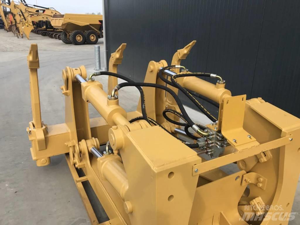 CAT D7R Scarificateur