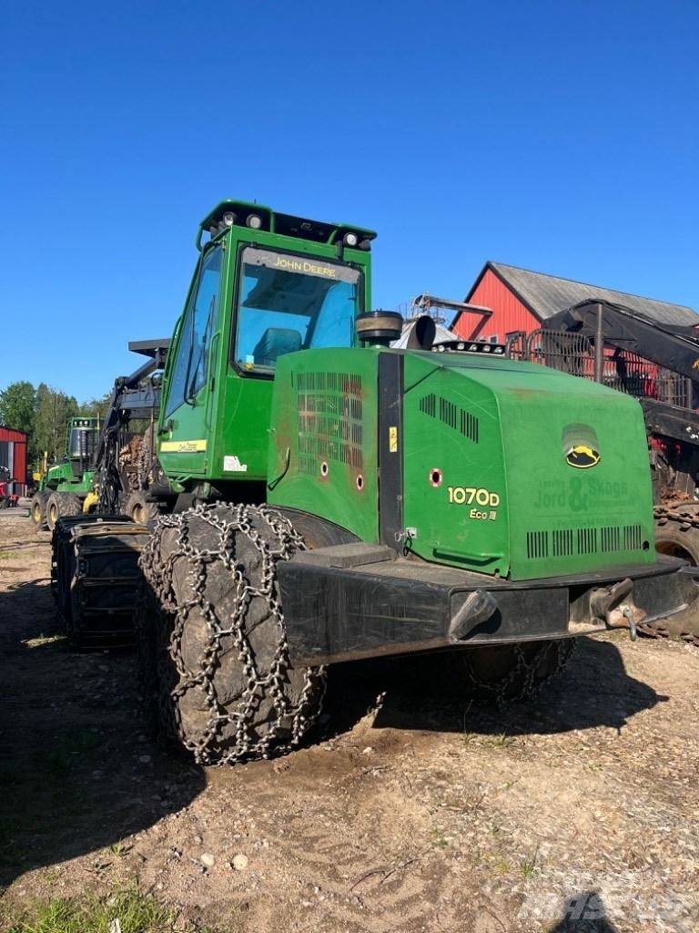 John Deere 1070 D Abatteuse