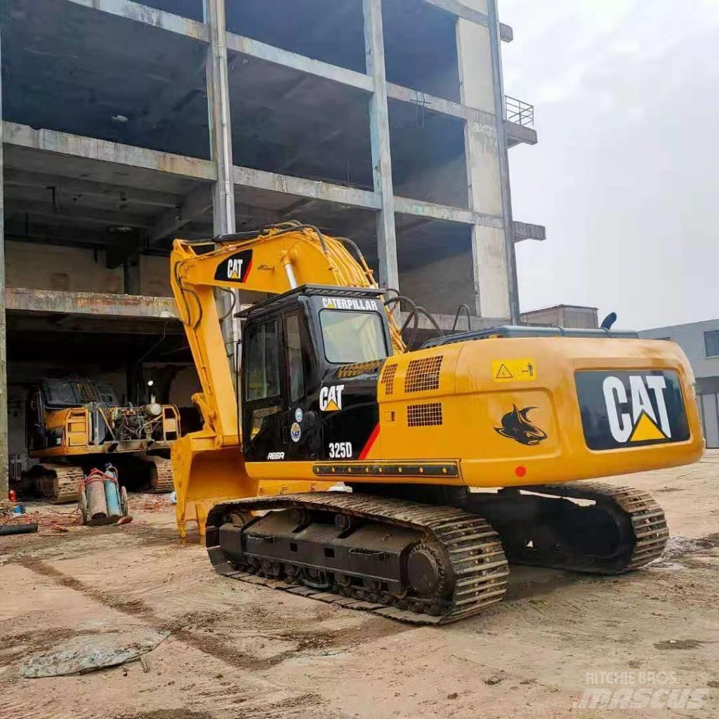 CAT 325 D Pelle sur chenilles