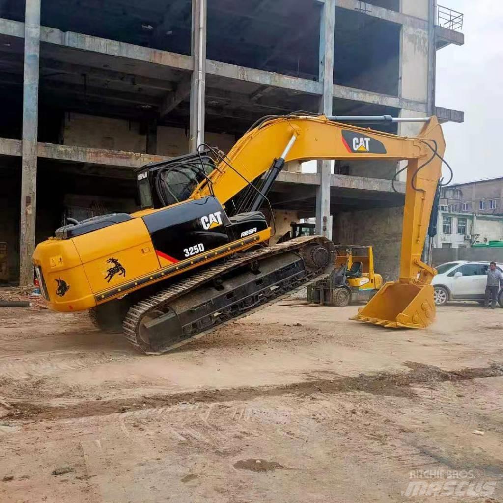 CAT 325 D Pelle sur chenilles