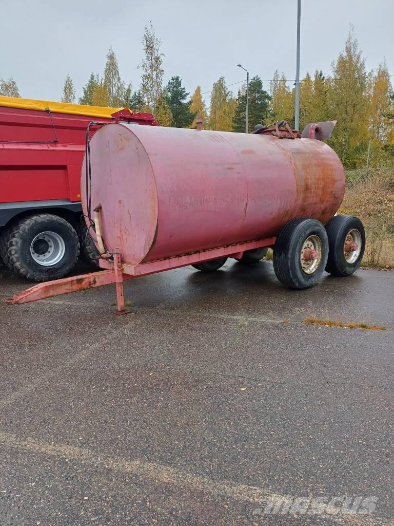  Lietekärri 8m3 Tonne à lisier