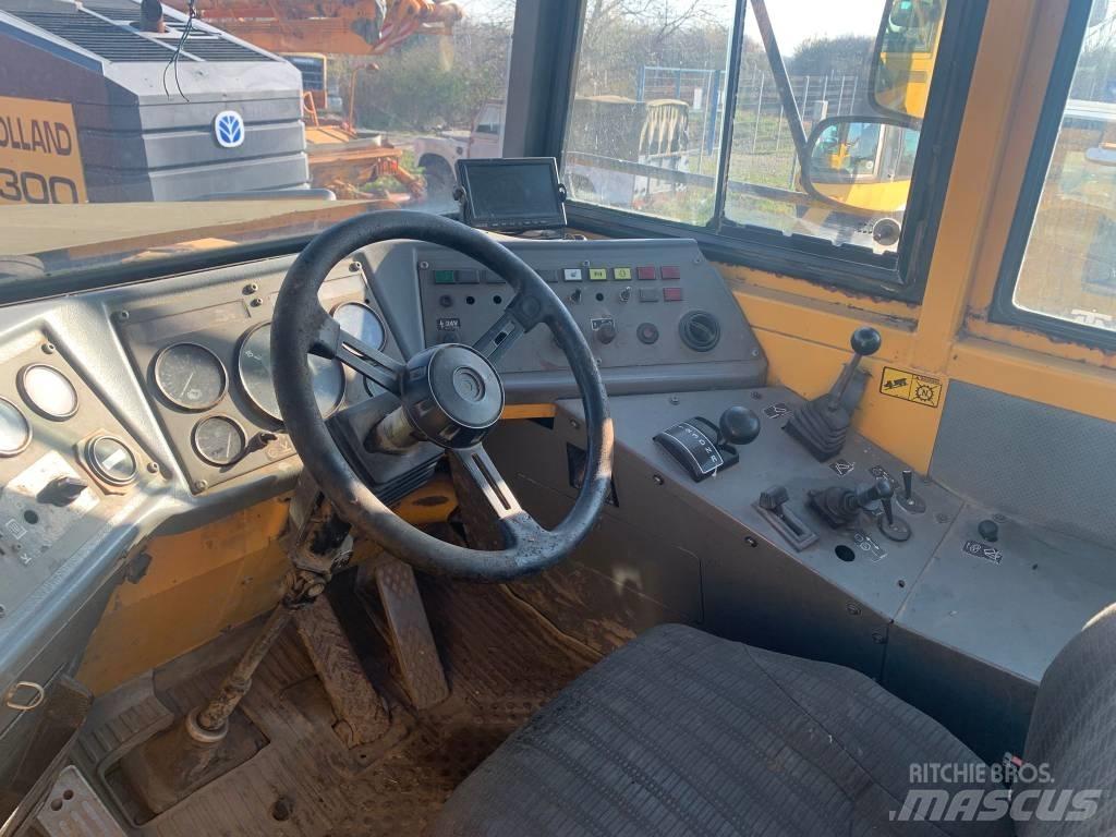 Volvo A 25 C Tombereau articulé