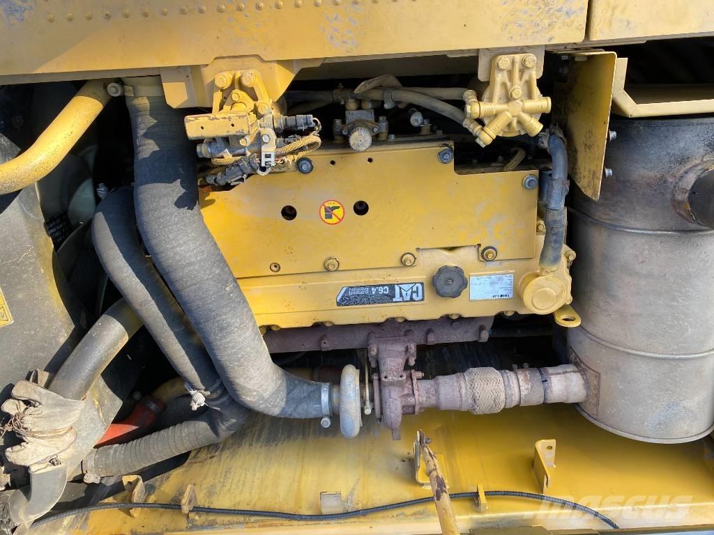 CAT 320 D Pelle sur chenilles