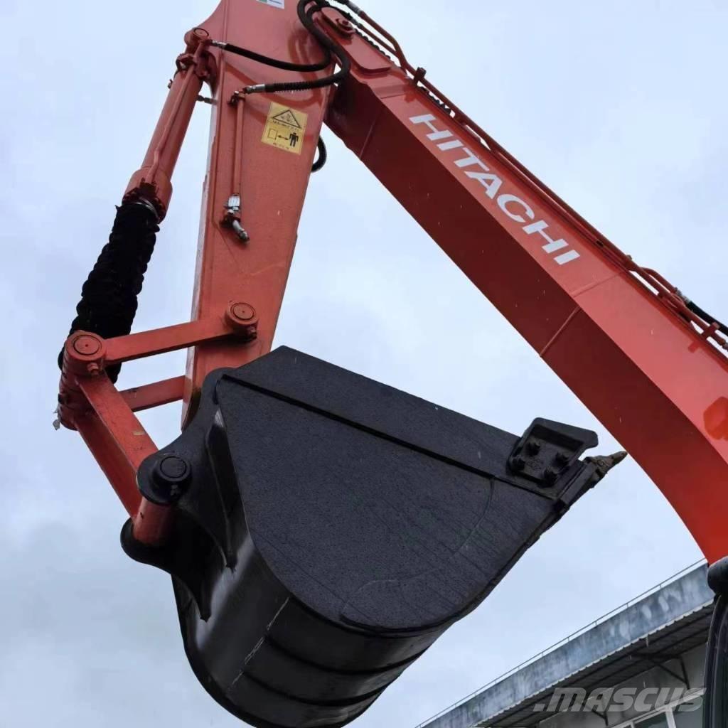 Hitachi ZX120-3G Mini pelle < 7t