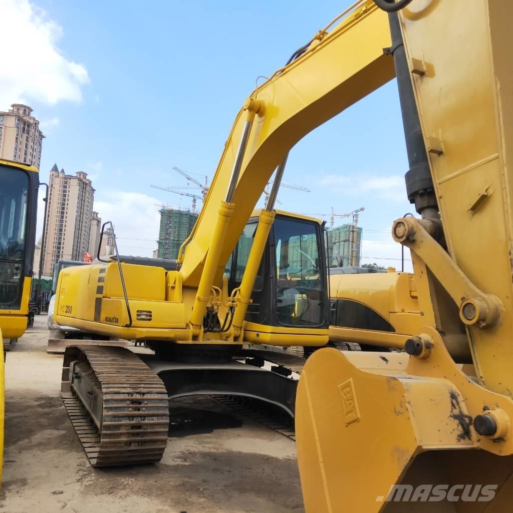 Komatsu PC200-6 Pelle sur chenilles