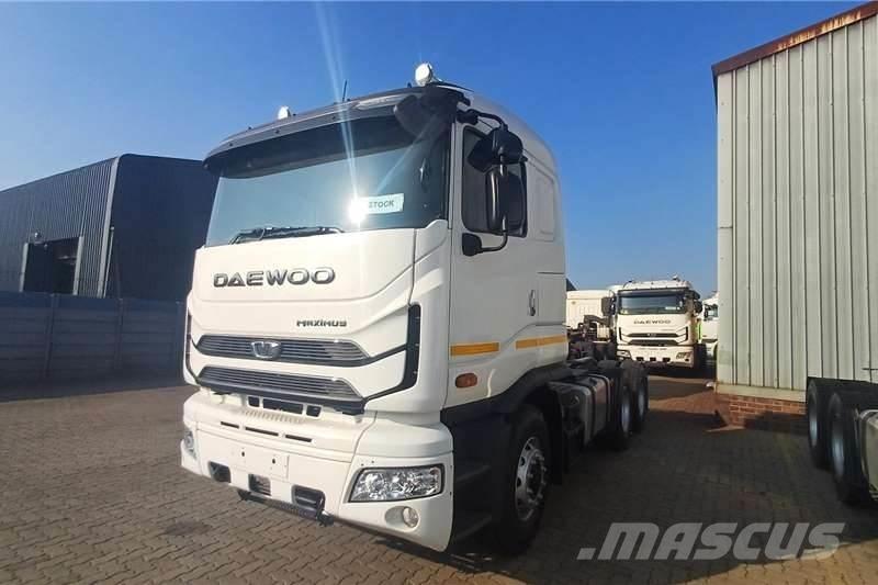 Daewoo KL3TX Autre camion