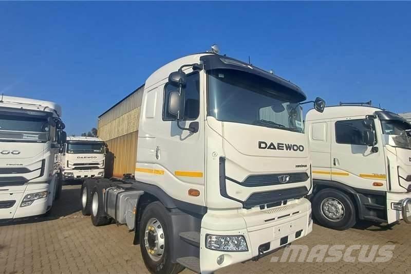Daewoo KL3TX Autre camion