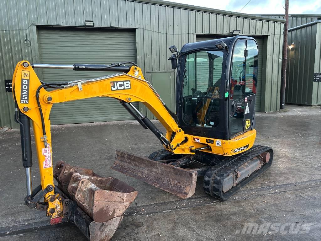 JCB 8025 ZTS Mini pelle < 7t