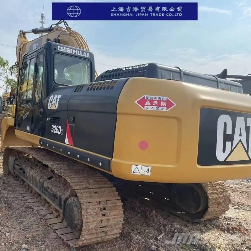 CAT 326 D Pelle sur chenilles