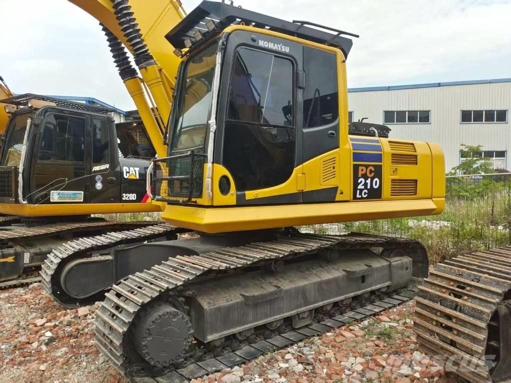 Komatsu PC 210 Pelle sur chenilles