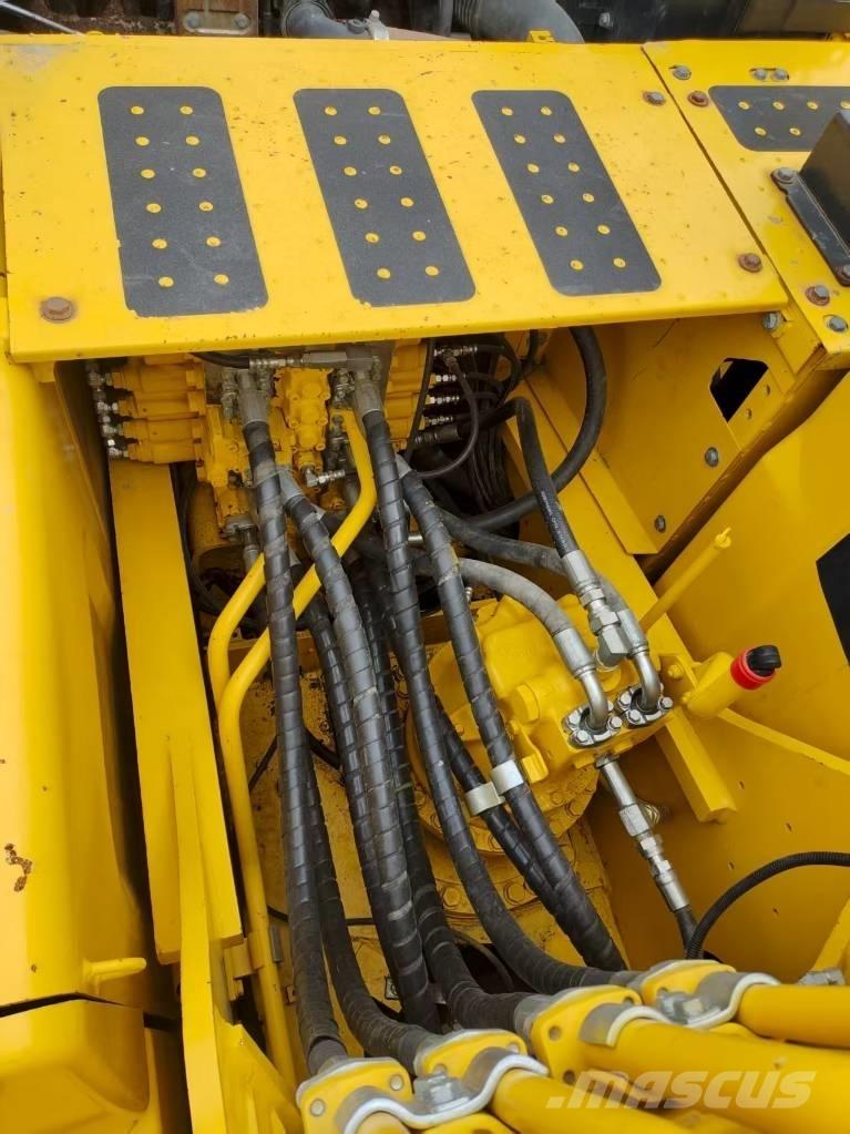 Komatsu PC 210 Pelle sur chenilles