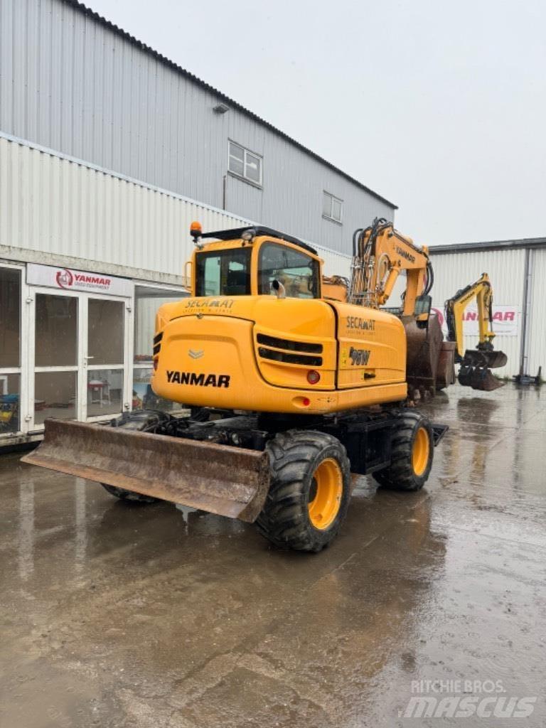 Yanmar B95W (40496) Pelle sur pneus