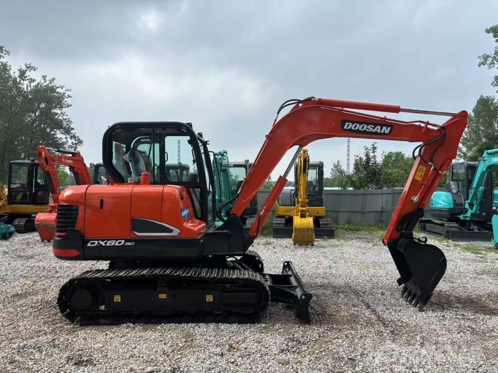 Doosan DX 60 Mini pelle < 7t