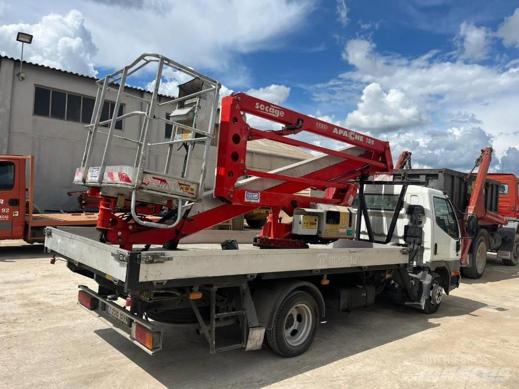Mitsubishi Canter Camion ampliroll