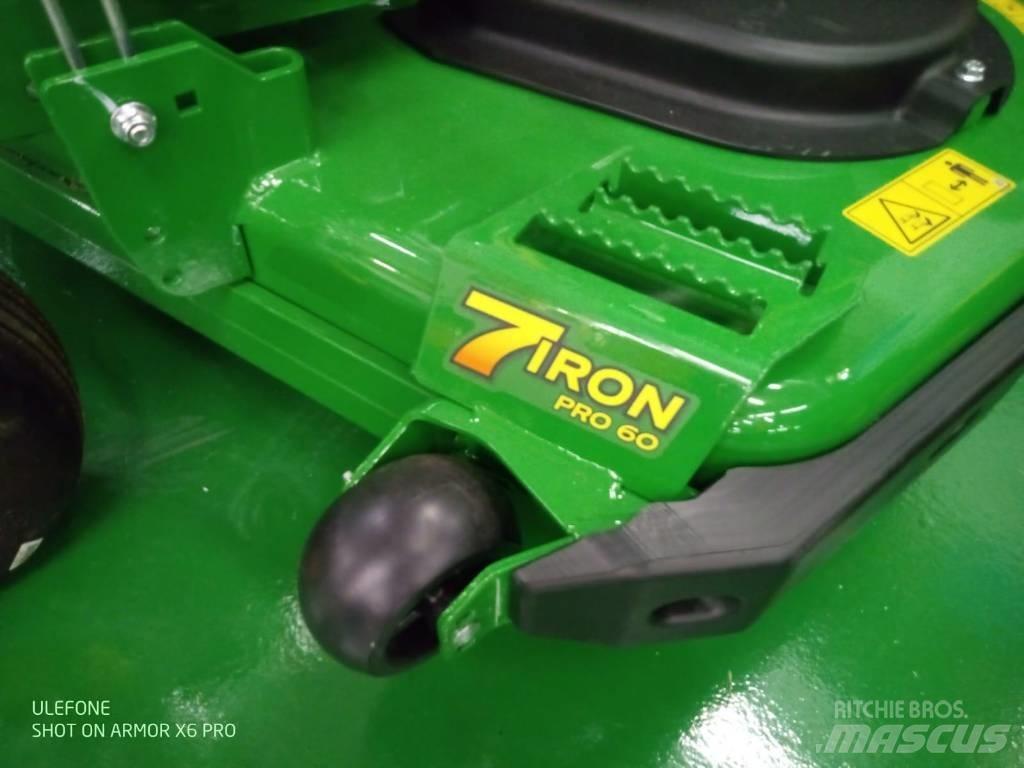 John Deere Z 950 R Tondeuses à rayon de braquage zéro