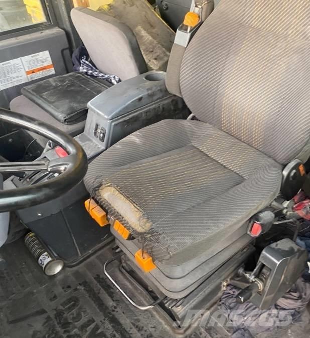 Komatsu HD 405-7 Tombereau rigide