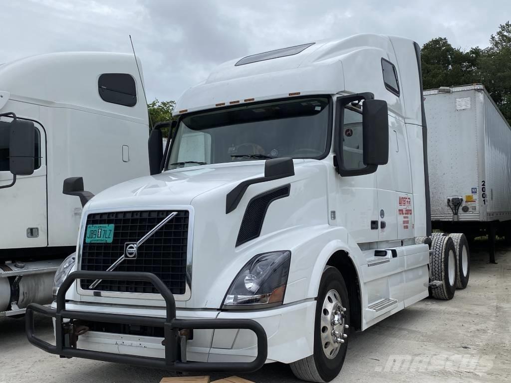 Volvo VLN 670 Tracteur routier