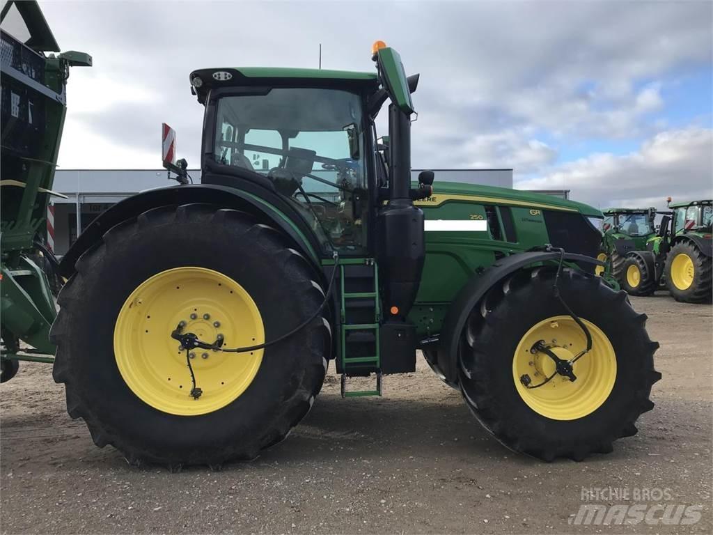 John Deere 6R 250 Tracteur