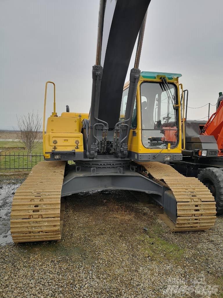 Volvo EC 290 B LC Pelle sur chenilles