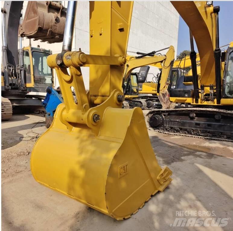 CAT 329 D Pelle sur chenilles