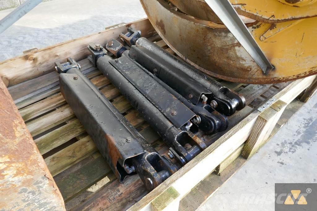 CAT 525D Grapple Transport - Autres