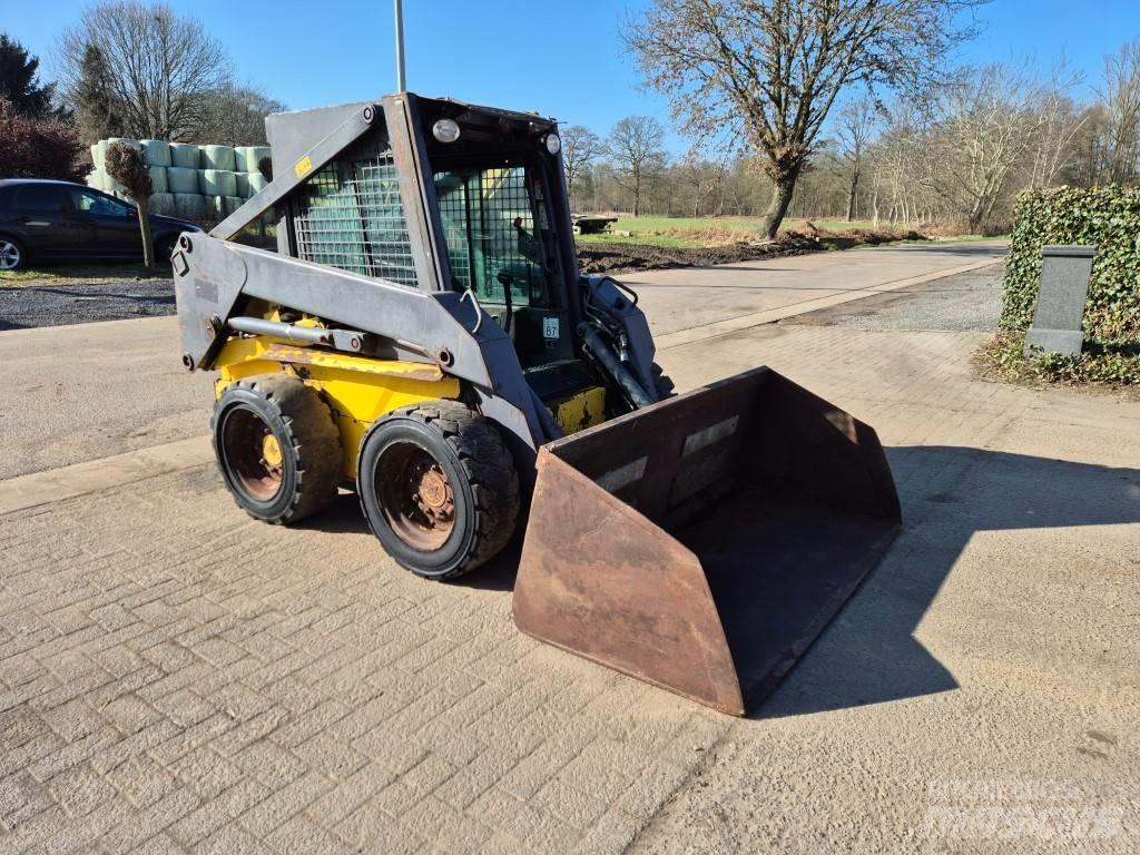 New Holland LS 160 Chargeuse compacte