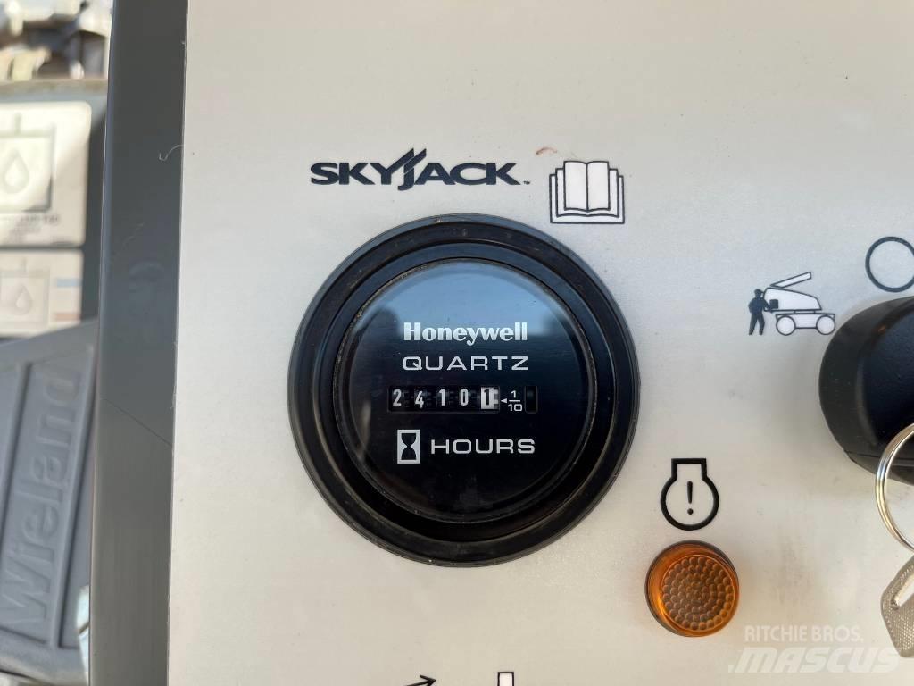 SkyJack SJ63AJ Nacelles articulées