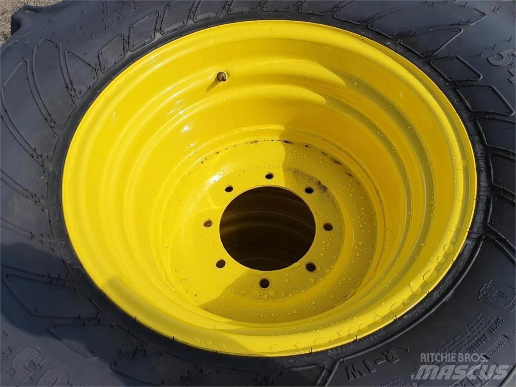Mitas 540/65R24 x2 Pneus, roues et jantes