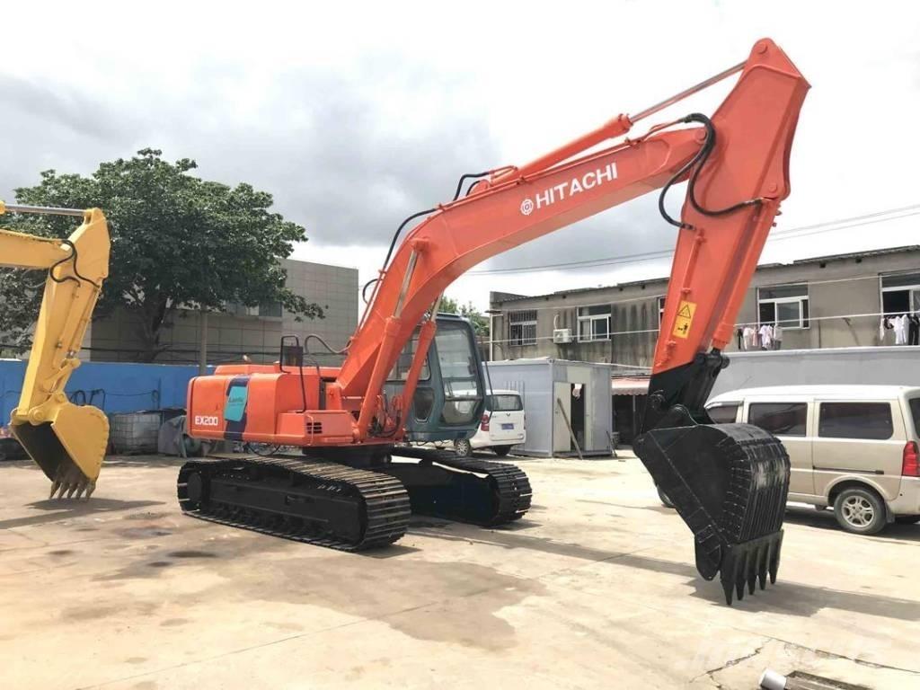 Hitachi EX200 Pelle sur chenilles