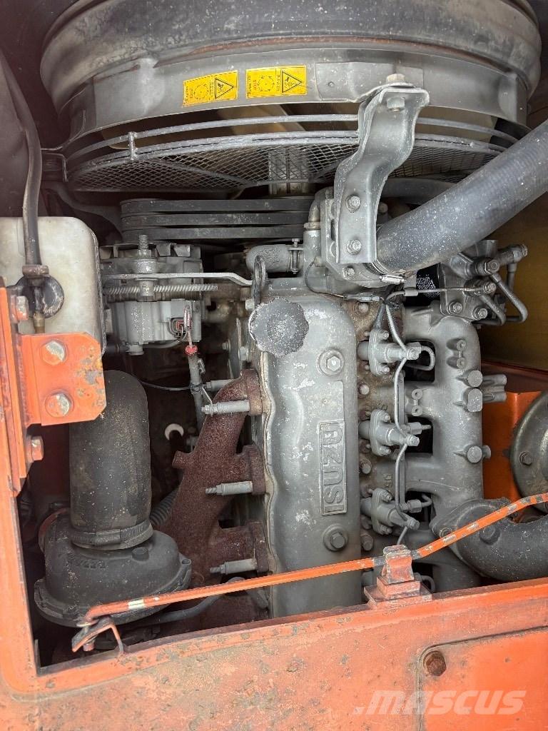 Hitachi EG 70 R Tombereau sur chenilles
