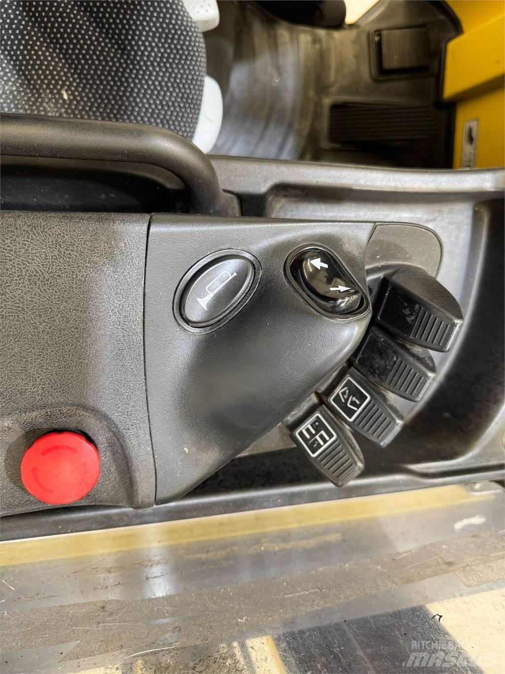 Hyster R1 6 Chariot à mât rétractable