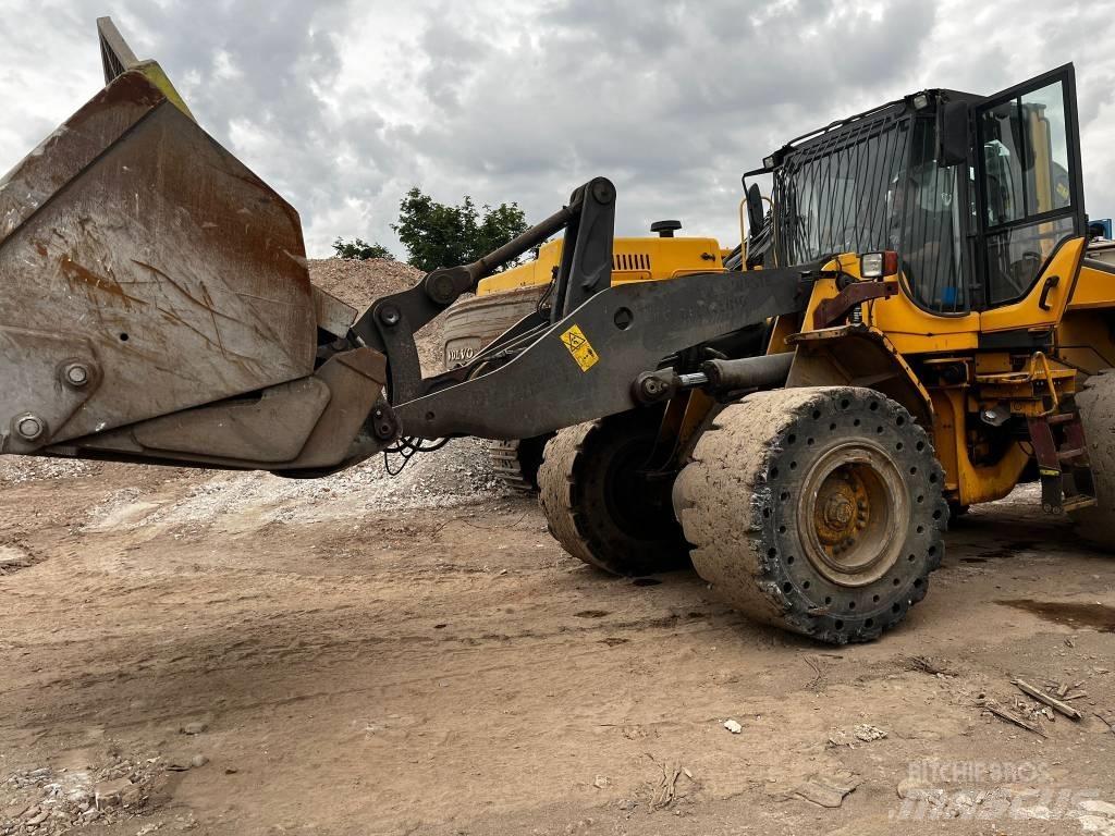 Volvo L 120 F Chargeuse sur pneus