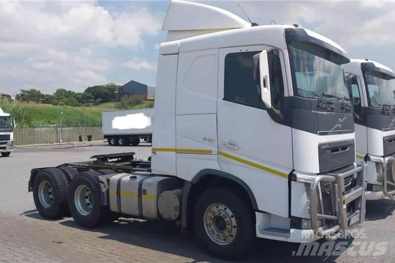 Volvo FH440 Autre camion