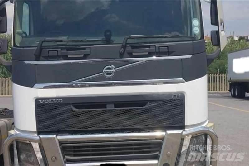 Volvo FH440 Autre camion