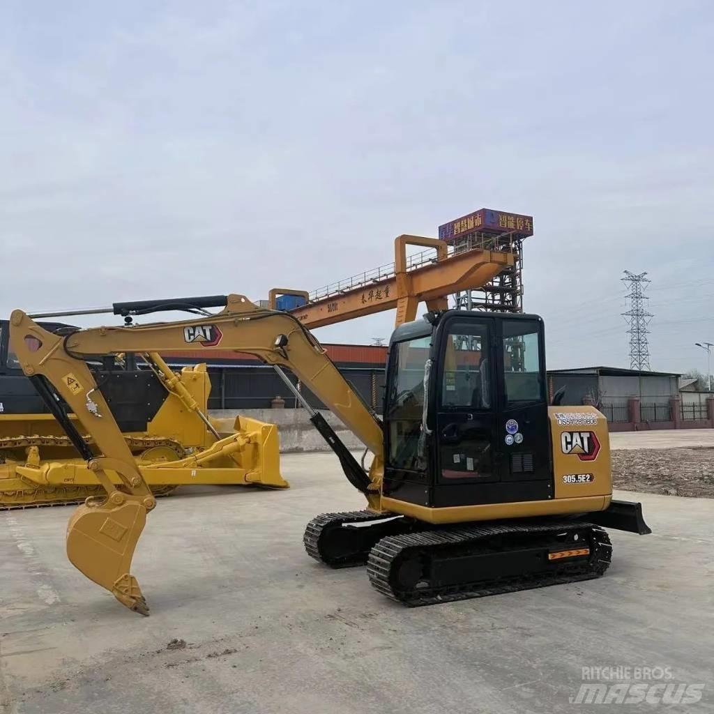 CAT 305.5 Mini pelle < 7t