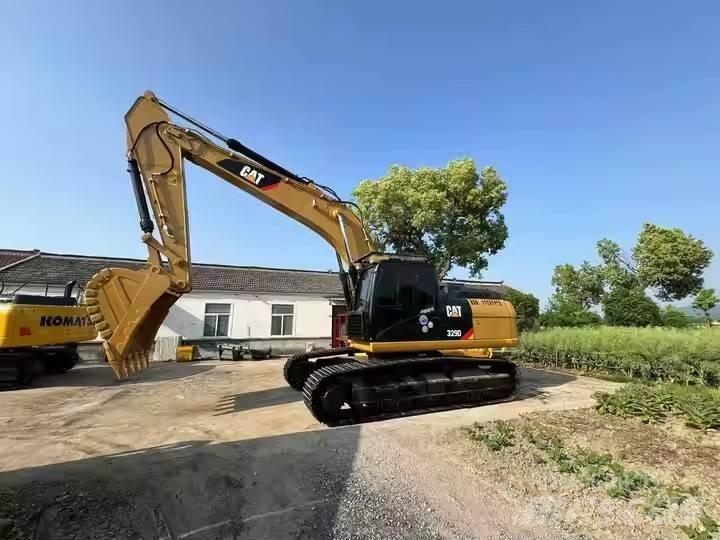 CAT 329 D Pelle sur chenilles