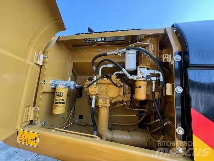 CAT 329 D Pelle sur chenilles