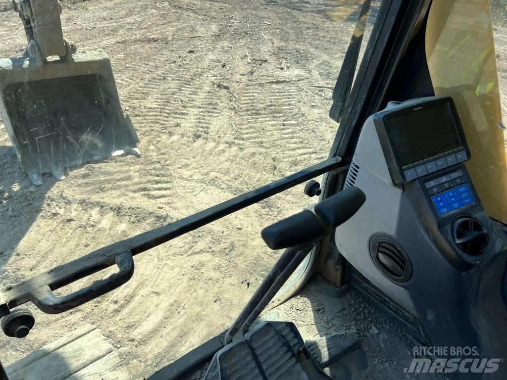 Komatsu PC240LC-10 Pelle sur chenilles