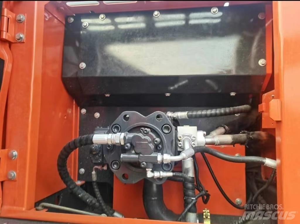 Doosan DX225 Pelle sur chenilles