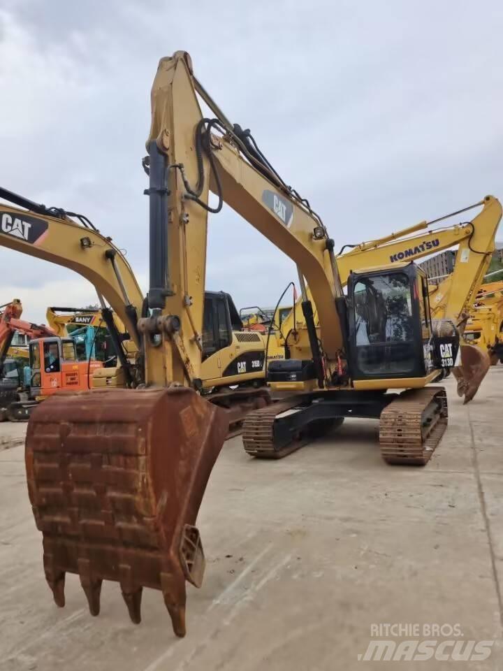 CAT 313 D Pelle sur chenilles