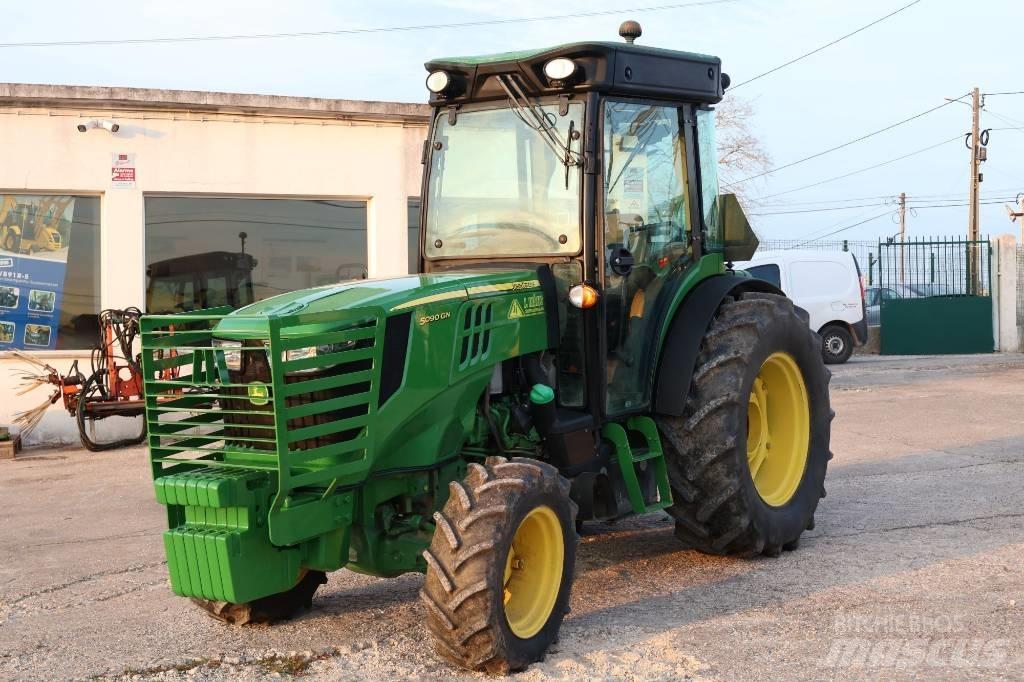John Deere 5090 GN Tracteur