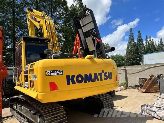 Komatsu PC 200-8 Pelle sur chenilles