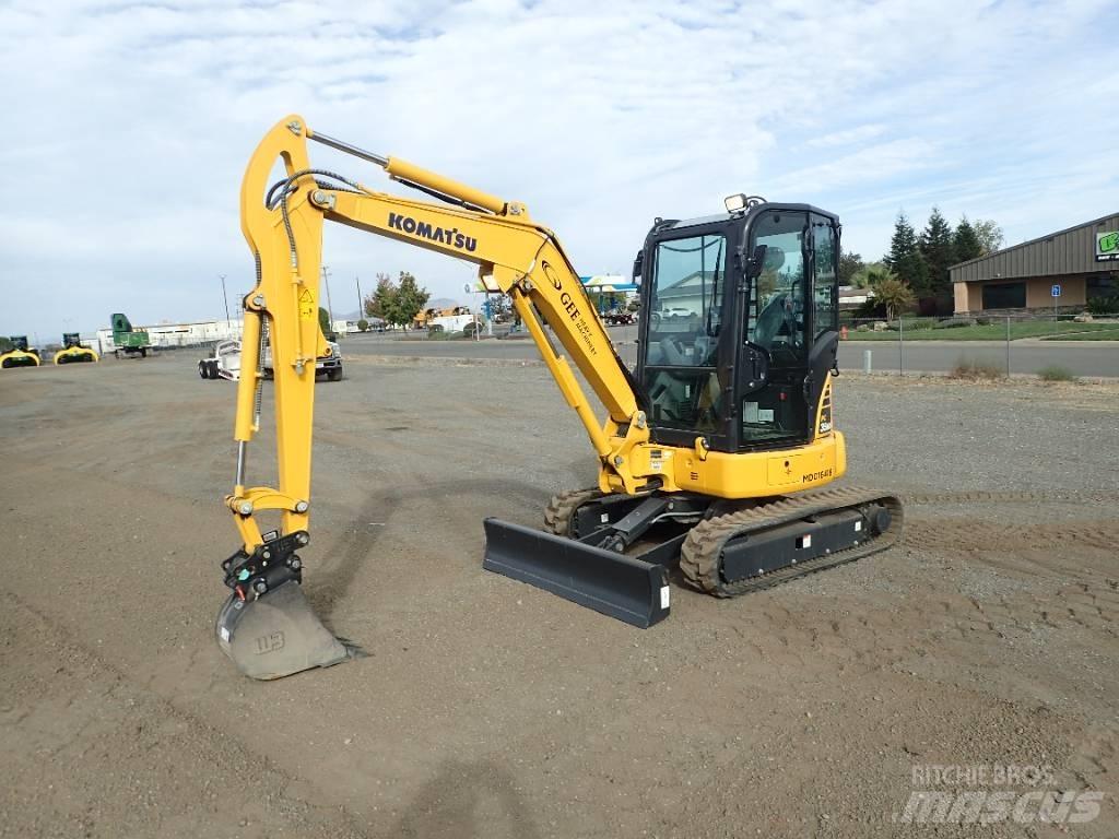 Komatsu PC35MR-5 Mini pelle < 7t
