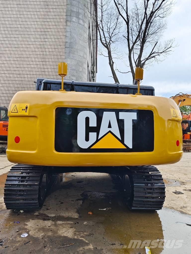 CAT 330D2L Pelle sur chenilles