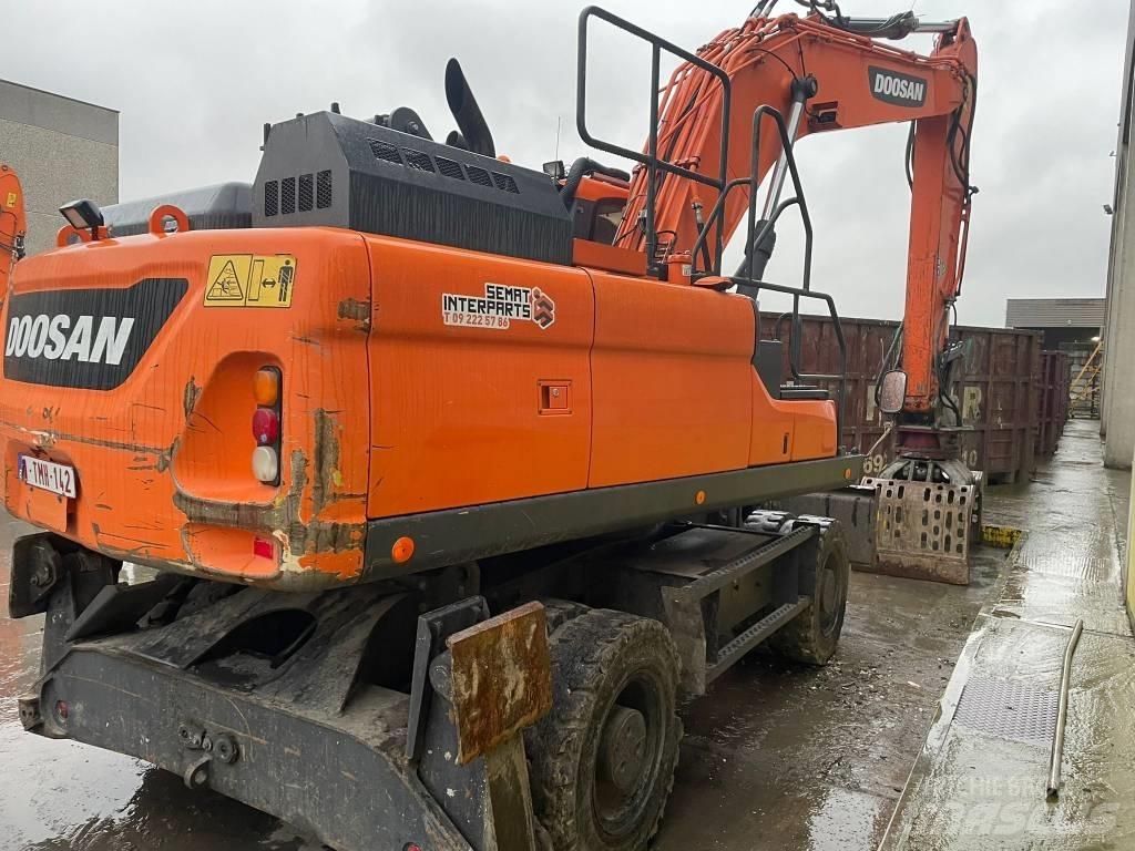 Doosan DX 210 W - 5 Pelle sur pneus