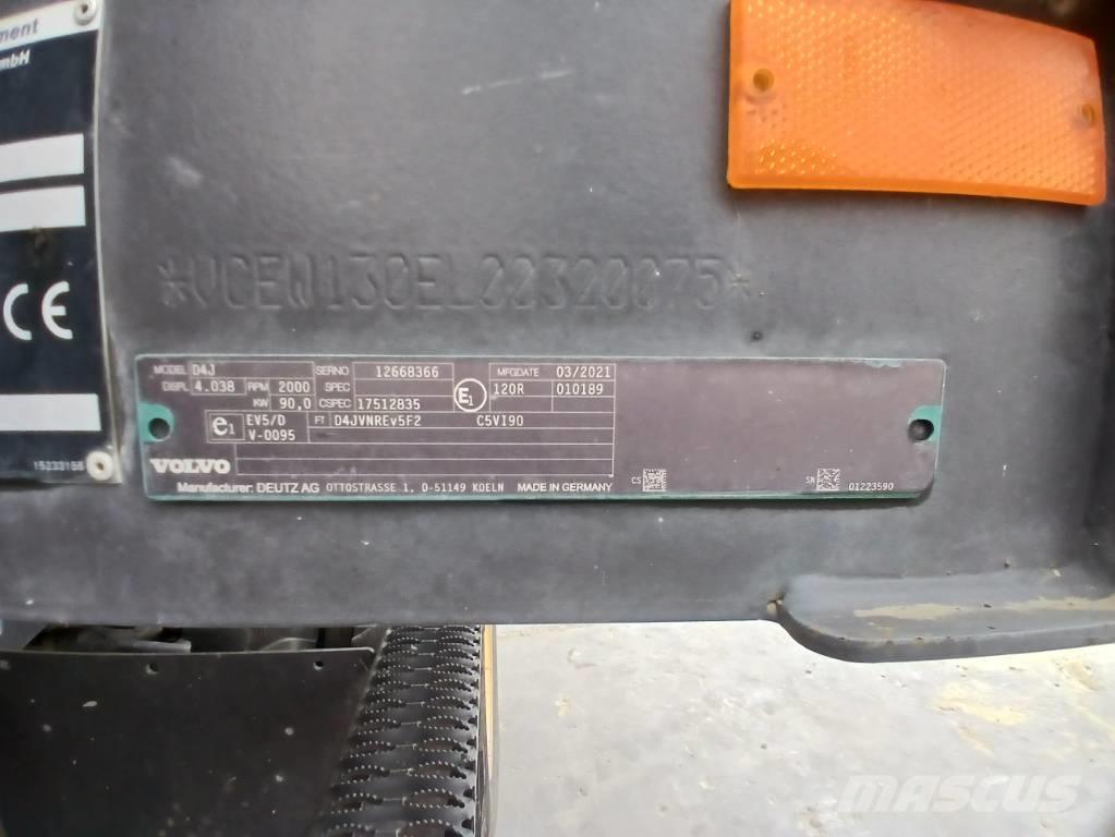 Volvo EWR 130 E Pelle sur pneus