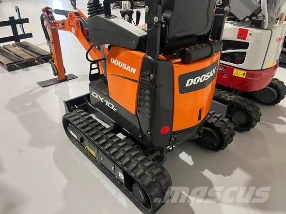 Doosan DX 10 Z Mini pelle < 7t