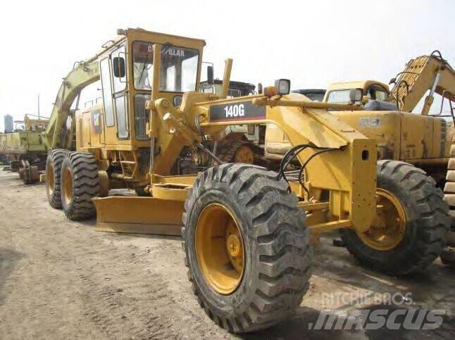 CAT 140 G Niveleuse