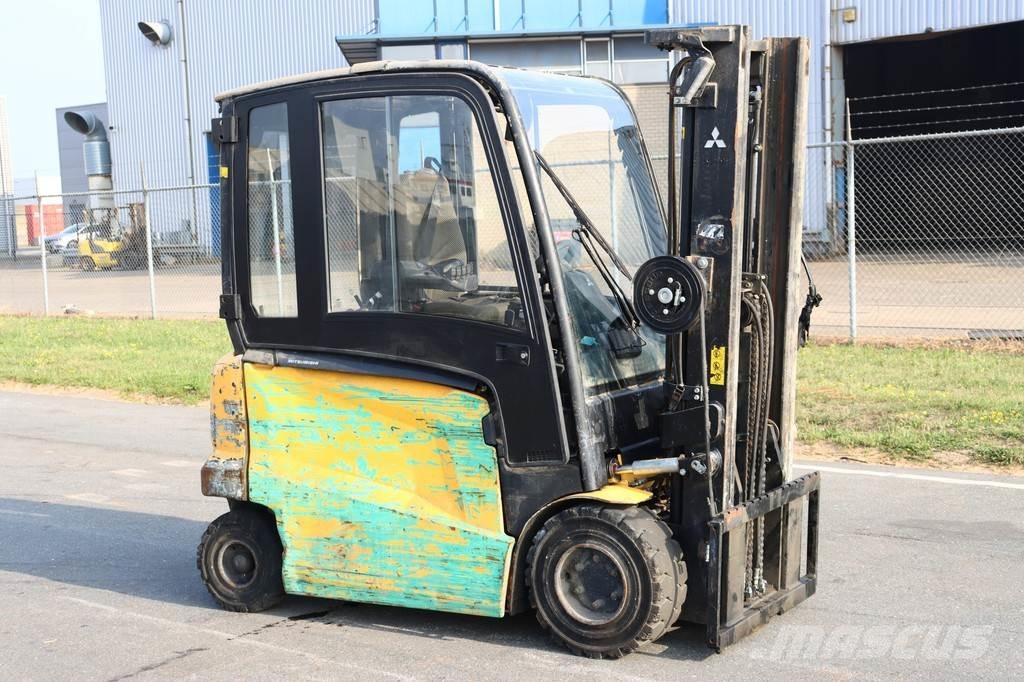 Mitsubishi FB35N Chariots élévateurs électriques
