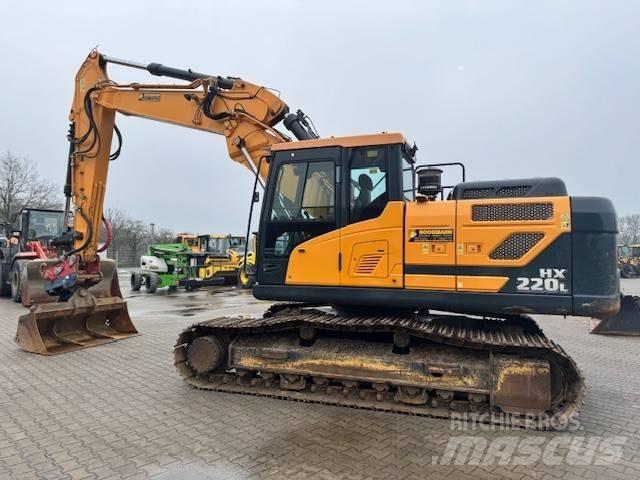 Hyundai HX 220 L Pelle sur chenilles